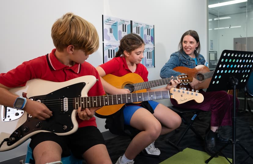 Sharon Davis Music, Piano and Guitar teacher in Camberwell